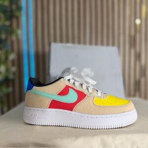NIKE AIR FORCE 1 ONE - Kids Colorful Sneakers Velcro texture LVB 1 (GS) size 5Y